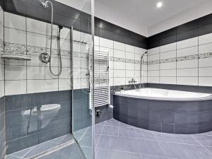 Prodej rodinného domu, Vrchlabí, 429 m2