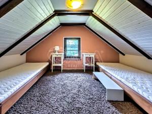 Prodej rodinného domu, Vrchlabí, 429 m2