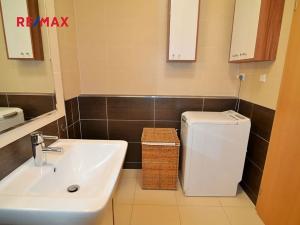Pronájem bytu 2+kk, Praha - Stodůlky, Svitákova, 57 m2