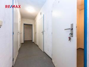 Pronájem bytu 2+kk, Praha - Stodůlky, Bašteckého, 42 m2