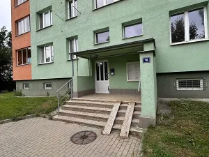 Prodej bytu 2+1, Ostrava, V Zálomu, 44 m2