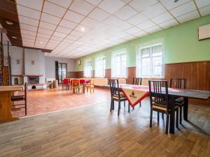 Prodej restaurace, Havlíčkův Brod, Vagonova, 300 m2