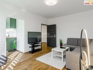 Prodej bytu 3+1, Karlovy Vary, Okružní, 65 m2