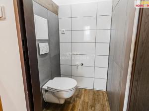 Prodej bytu 3+1, Karlovy Vary, Okružní, 65 m2