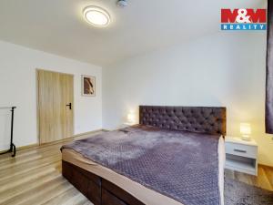 Prodej bytu 3+1, Mariánské Lázně - Úšovice, Hroznatova, 64 m2