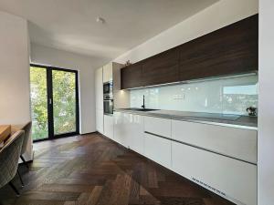 Prodej bytu 2+kk, Praha - Smíchov, K Závěrce, 79 m2