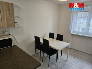 Pronájem bytu 1+kk, Nové Strašecí, Topinkova, 33 m2