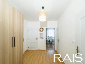 Prodej bytu 3+1, Praha - Letňany, Křivoklátská, 66 m2