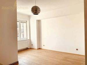 Pronájem bytu 3+1, Ostrava, Slavíčkova, 80 m2
