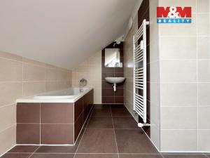 Pronájem bytu 2+kk, Bzenec, náměstí Svobody, 51 m2