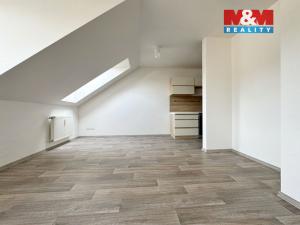 Pronájem bytu 2+kk, Bzenec, náměstí Svobody, 51 m2