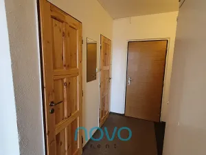 Pronájem bytu 2+kk, Praha - Kobylisy, Frýdlantská, 44 m2