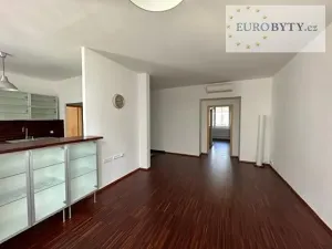 Pronájem bytu 3+1, Praha - Nusle, Na Pankráci, 90 m2