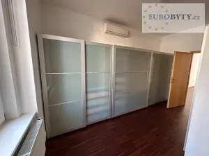 Pronájem bytu 3+1, Praha - Nusle, Na Pankráci, 90 m2