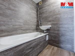 Prodej bytu 3+1, Nová Role, Školní, 58 m2