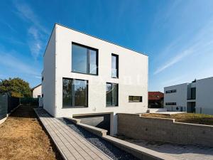 Prodej rodinného domu, Velké Popovice, Malostranská, 350 m2