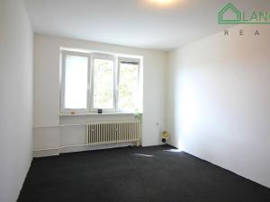 Pronájem bytu 3+1, Křenovice, Na Nivě, 68 m2