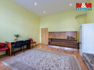 Prodej bytu 3+kk, Karlovy Vary, Zámecký vrch, 72 m2