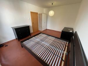 Pronájem bytu 2+kk, České Budějovice - České Budějovice 3, Puklicova, 36 m2