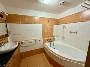 Pronájem bytu 3+kk, Brandýs nad Labem-Stará Boleslav, U Vodojemu, 80 m2