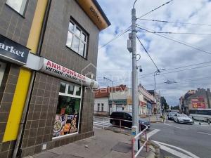 Pronájem obchodního prostoru, Pardubice, Štrossova, 26 m2
