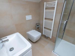 Pronájem bytu 2+kk, Průhonice, Chrpová, 64 m2