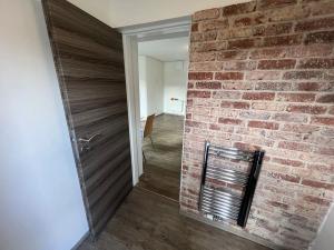 Pronájem bytu 2+kk, Praha - Horní Počernice, Khodlova, 55 m2