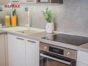 Pronájem bytu 2+kk, Slaný, Kybalova, 56 m2