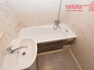 Pronájem bytu 1+1, Chomutov, Cihlářská, 34 m2