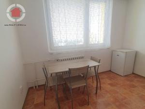 Pronájem bytu 1+1, Veselí nad Moravou, Hutník, 33 m2
