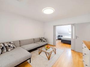 Pronájem bytu 2+kk, Praha - Karlín, Pernerova, 100 m2