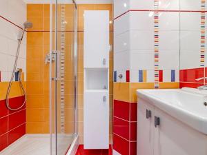 Pronájem bytu 2+kk, Praha - Karlín, Pernerova, 100 m2