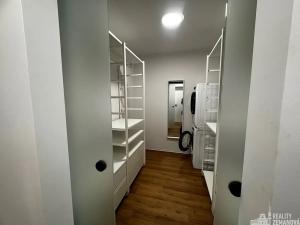 Pronájem bytu 3+kk, Praha - Vinohrady, Korunní, 62 m2