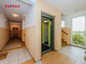 Prodej bytu 2+kk, Praha - Čakovice, Marie Podvalové, 58 m2