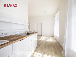 Prodej vícegeneračního domu, Vráž, Nad Loděnicí, 219 m2