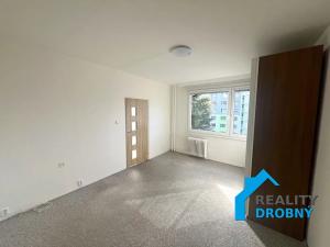Pronájem bytu 1+1, Děčín, Jezdecká, 35 m2