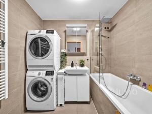 Prodej bytu 3+kk, Praha - Uhříněves, Oty Bubeníčka, 80 m2