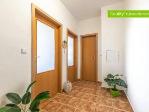 Prodej bytu 2+kk, Uherské Hradiště, Trnková, 44 m2