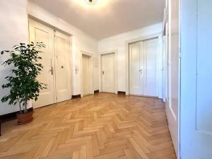Pronájem bytu 4+1, Plzeň, V Bezovce, 120 m2