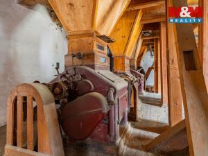 Prodej obchodního prostoru, Klatovy - Beňovy, 934 m2