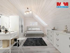 Prodej rodinného domu, Ostružno, 245 m2
