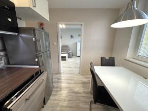 Pronájem bytu 2+1, Hrušovany u Brna, Sídliště, 65 m2