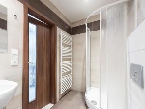 Pronájem bytu 2+kk, Praha - Vršovice, Kodaňská, 45 m2