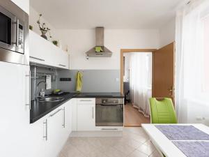 Prodej bytu 1+1, Líbeznice, Mělnická, 33 m2