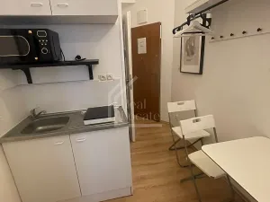 Pronájem bytu 1+kk, Praha - Smíchov, Na bělidle, 12 m2