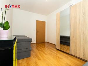 Prodej bytu 2+kk, Praha - Uhříněves, Václava Trojana, 51 m2