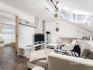 Pronájem bytu 4+kk, Benešov, Ladova, 102 m2