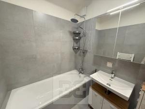 Pronájem bytu 2+kk, Horoměřice, Velvarská, 53 m2