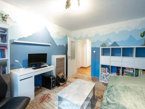 Prodej bytu 3+1, Praha - Petrovice, Frostova, 71 m2