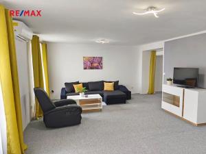 Pronájem obchodního prostoru, Neratovice, 50 m2